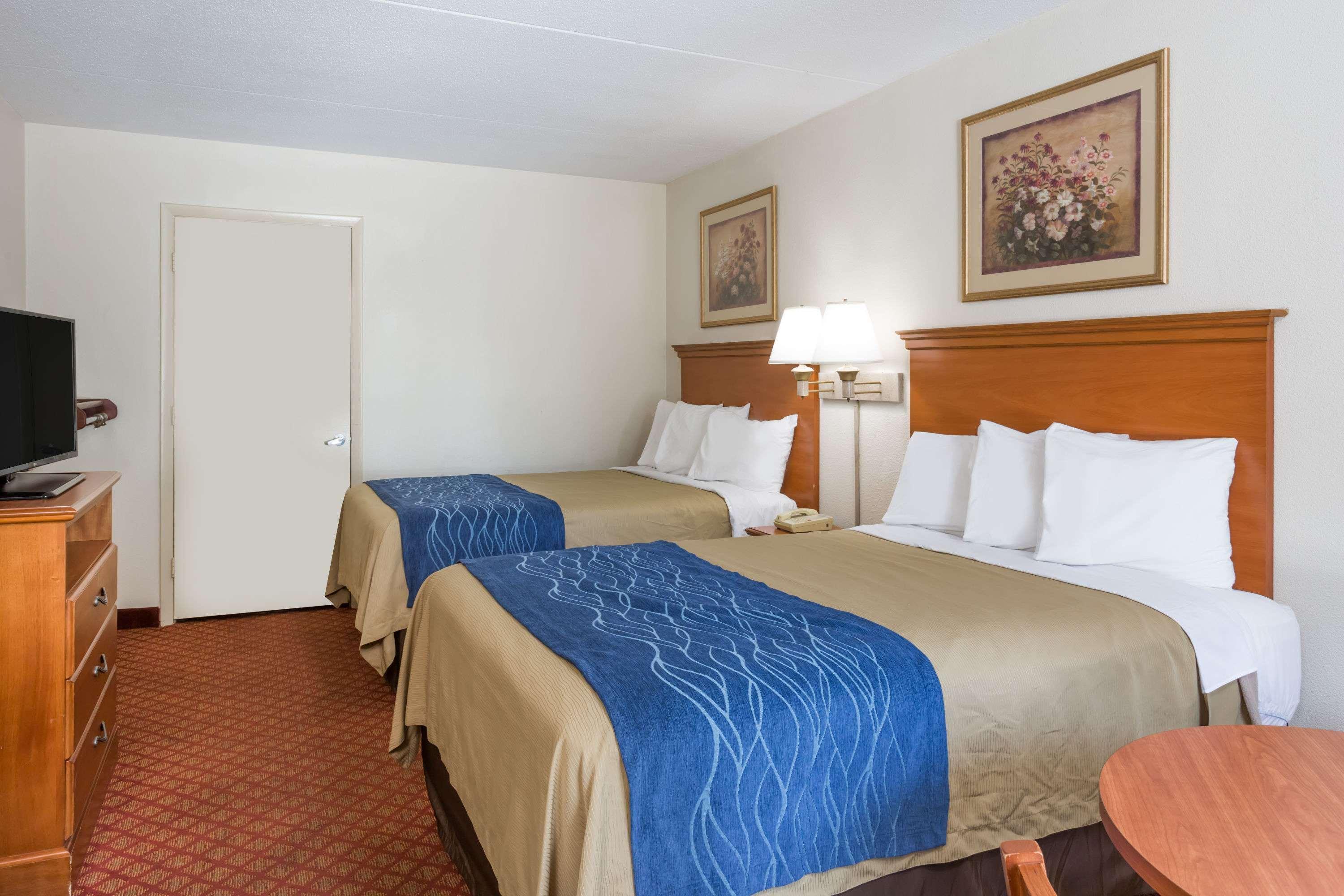 Days Inn By Wyndham Winston Salem North Exterior photo